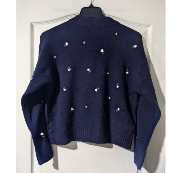 Universal Thread | Women's Floral Embroidered Button-Front Cardigan - Picture 7 of 14